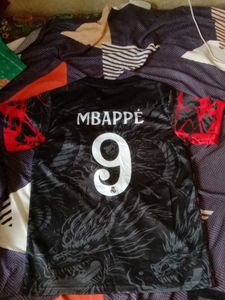 Real Madrid Graphic T-Shirt  size 26