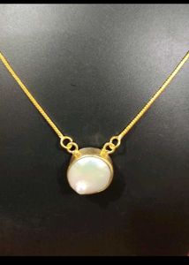 Pearl Necklace And Studs