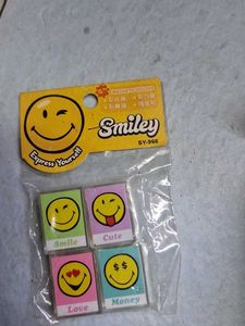 Smiley Magnetic Holder