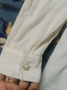 ELEGANT WHITE SHIRT