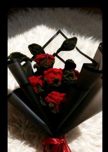 Crochet Rose Bouquet