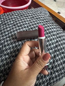 Maybelline - Mesmerizing Magenta