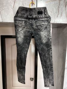 High Waist - Slim Fit - Charcoal Jeans