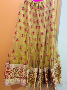 Heavy Lehenga⏰price Drop ⏰:no wear/tear sign
