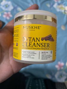 Nuskhe D-Tan Cleanser