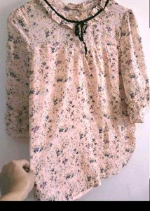 Midnight SALE 🎊🎊🎊Floral Top