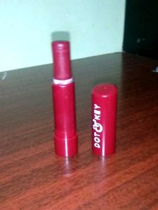 Dot And Key Lipbalm