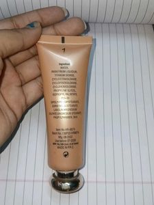 Hilary Rhoda Radiant Look Foundation