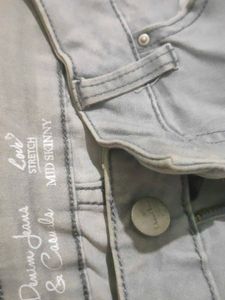 Grey Denim Stretchable Jeans For Women