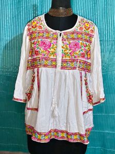 Size M/L🎁Buy 2 Get 1 Free🎁 Embroidered Top
