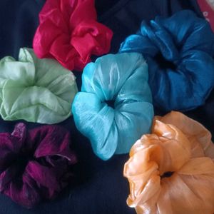 Scrunchies In 6 Colour