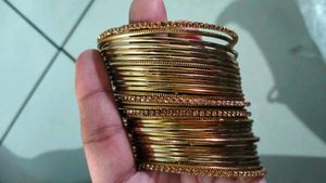 Golden colour metal bangles set