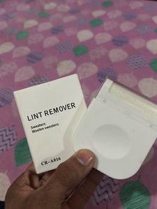 Portable Lint Remover For Clothes And Sweaters