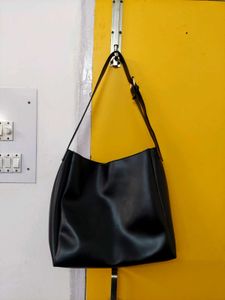 Black Shoulder Bag