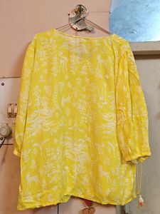 Yellow Printed Top With Dori On Neck &amp; Sleeves
