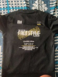 Black Sweatshirt