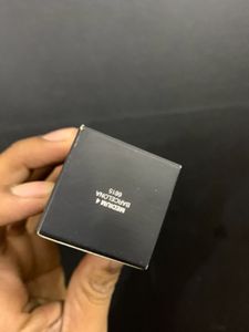 Natural Radiant Longwear Foundation ( Barcelona)