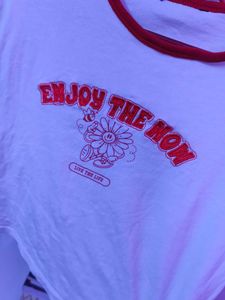 White Tee (Enjoy The Now )