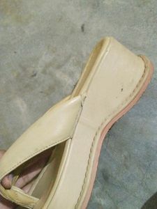 Sandle