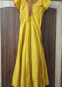 Yellow Embellished Kurta/Kurti