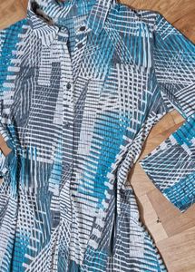 🌱Blue Geometric Pattern Long Sleeve Shirt