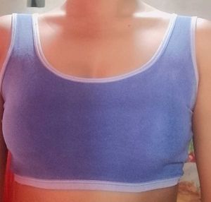 sports bra