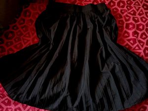 A Line Black Skirt