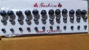 RS30/-DELIVERY OFF 📴 FANCY STUD PACK OF 1 (18 PAI