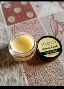 Anour Lemon Crush Lip Scrub With A Face Razor