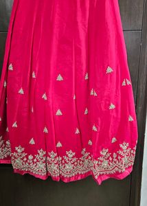 Women Heavy Suit With Skirt And Duppata