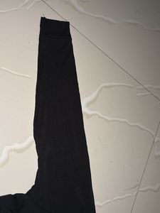 Black &#39;Babe&#39; Graphic Top