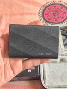 Samsung Portable SSD T9 – 1TB |  Like New
