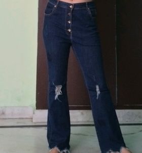 UNITED COLORS OF BENETTON BELL BOTTOM STYLE DENIM