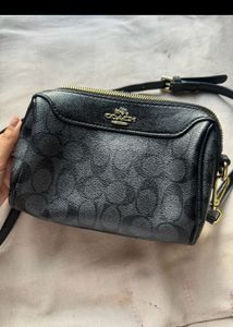 LAST CALL - COACH HIGH QUALITY SLING BAG