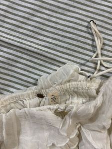 Ruffled White Crop Top adjusted straps