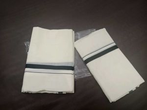 Set Mundu And Sleeveless Blouse