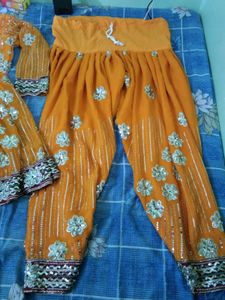 gol kurti with pathiyala