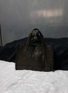 🆕️BLACK HANDBAG