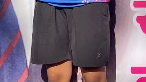 Black sports Shorts!!