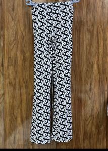 Patterned Black &amp; White Skinny Leggings