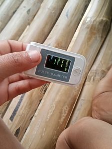 Plus Oximeter Battery Free