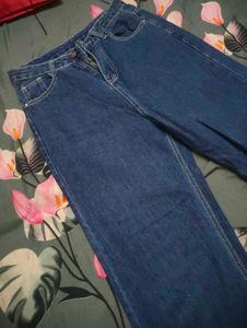 Dark Blue Denim Jeans in baggy style