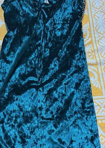 Elegant Emerald Velvet Dress