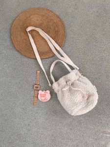 Mini Fur Bucket Bag 🥰