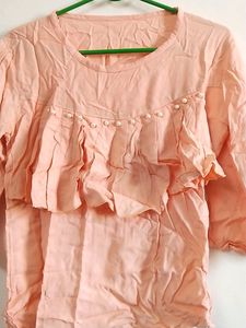 Beautiful Peach Color Top L Size