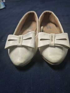 Cute White Bow Flats