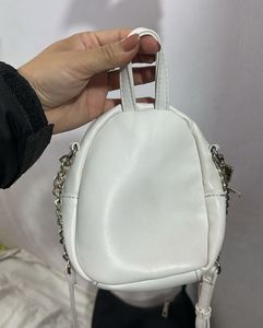 Guess small side sling bag