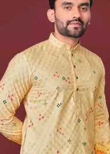 Ethnic Motifs Wooven Design Men&#39;s Kurta (Festive)