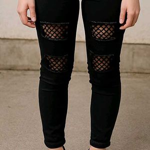 edgy black ripped jeans with comfort&amp; style!!!