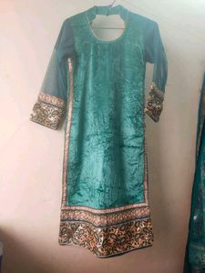 Pakistani Lahenga Set